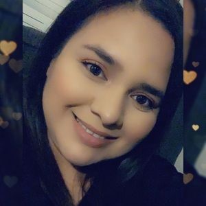 Meet your Posher, Mariela